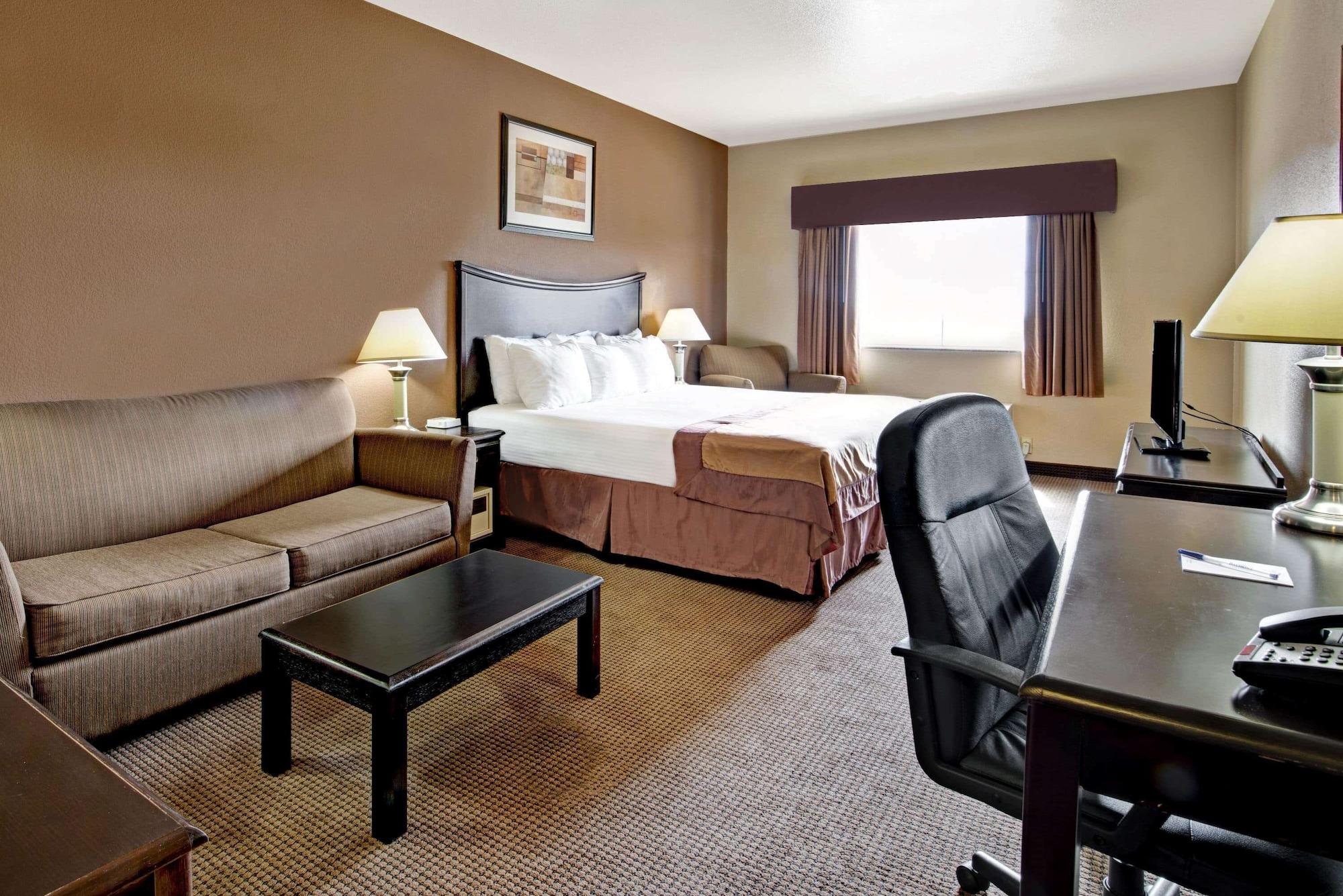 Hotel Baymont By Wyndham Decatur Exterior foto